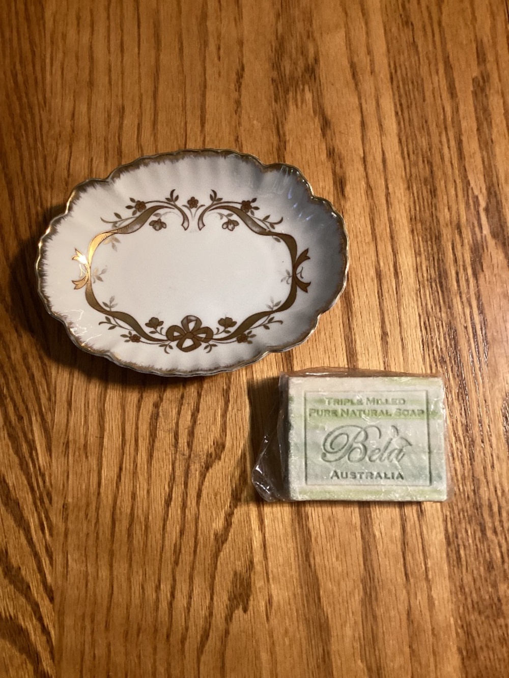 Vintage Gold & White Trinket/ Soap Dish and Australian bar soap